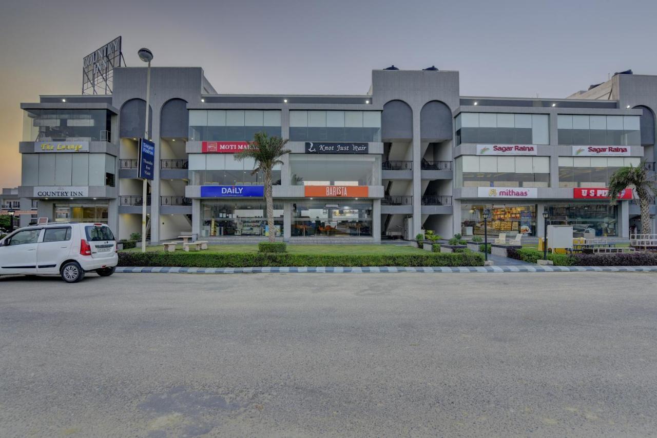 Country Inn Hotels & Resorts Vrindavan Ngoại thất bức ảnh
