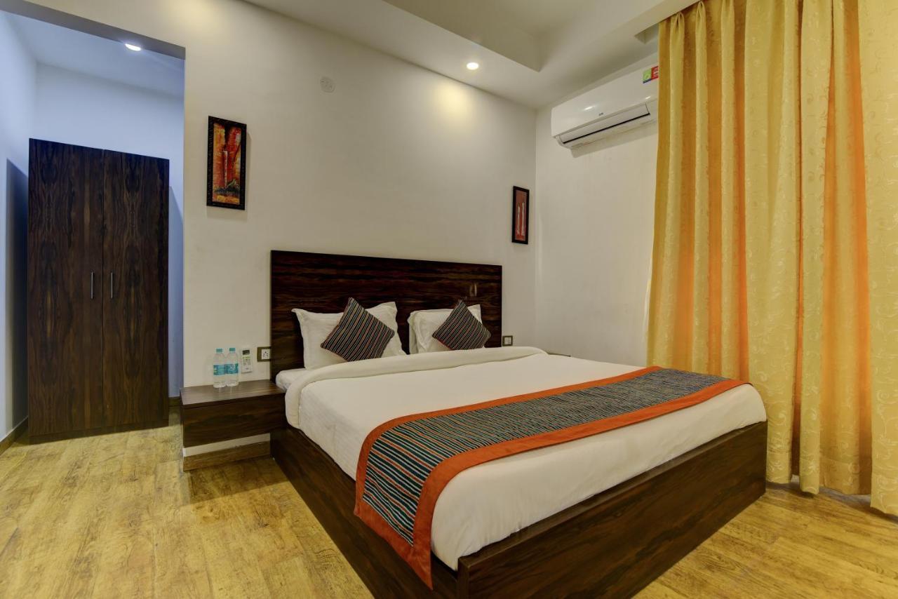 Country Inn Hotels & Resorts Vrindavan Ngoại thất bức ảnh