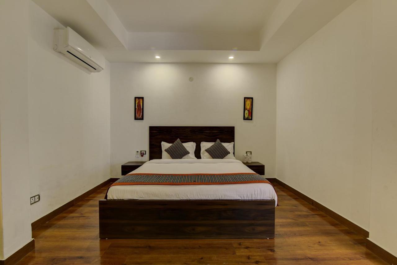 Country Inn Hotels & Resorts Vrindavan Ngoại thất bức ảnh